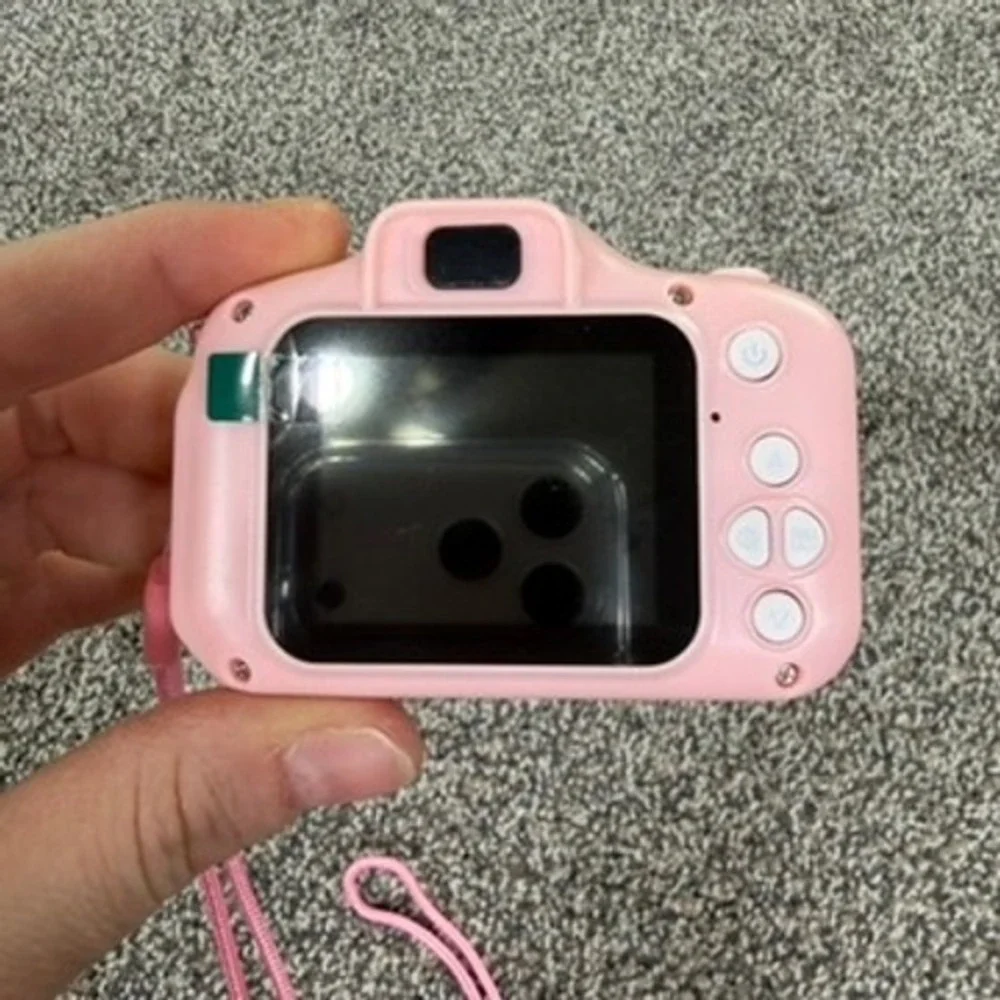 Kids Digital Camera Pink 32GB SD Card Video Photo Rechargeable NOT‎ TESTED